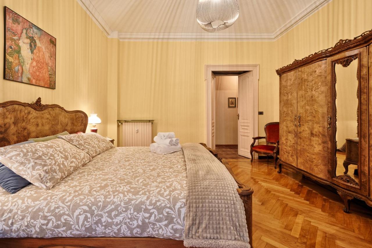 Acadamis -il Rifugio Dei Mercanti- Piazza Castello Apartamento *