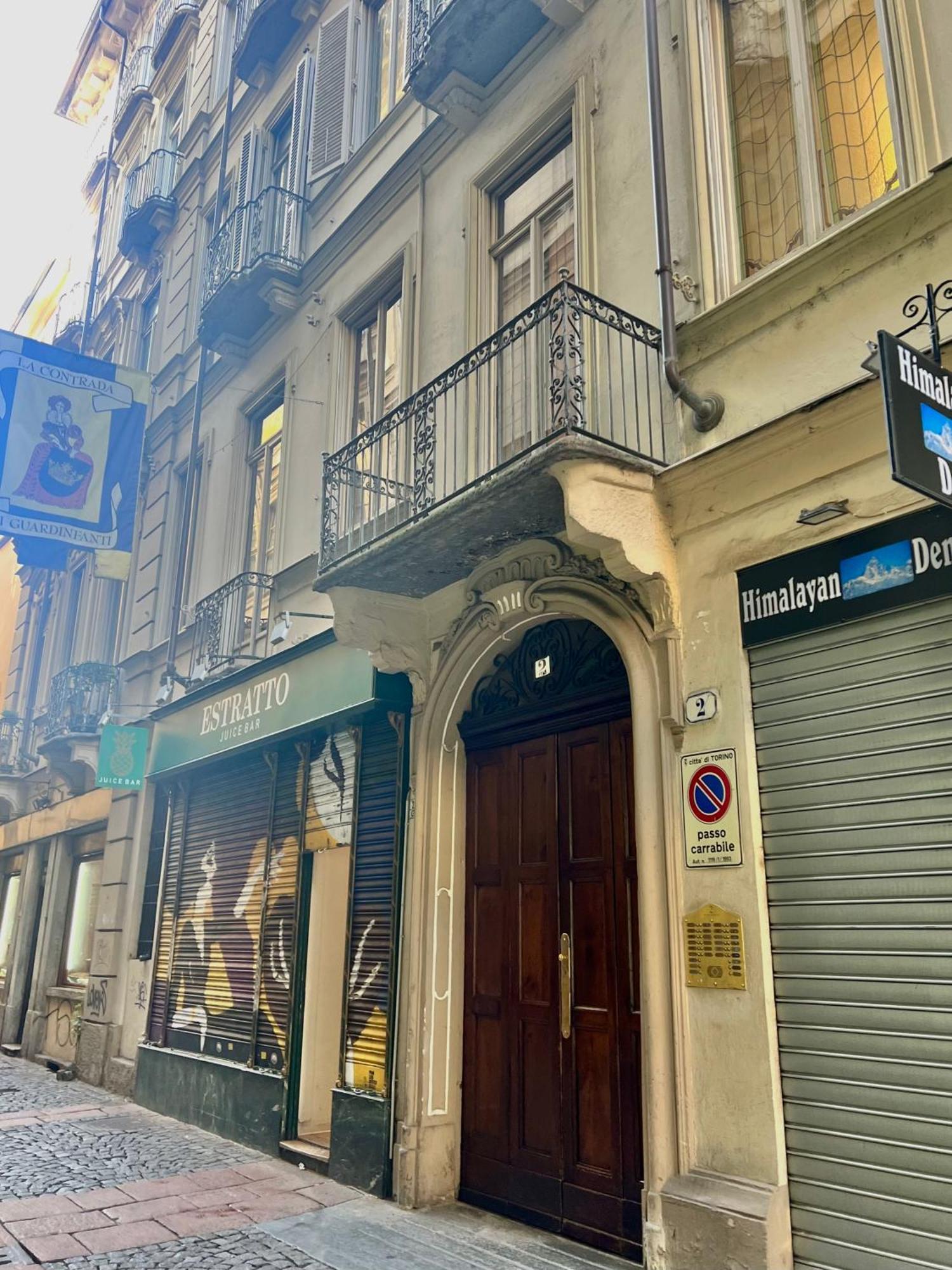 Acadamis -il Rifugio Dei Mercanti- Piazza Castello Apartamento *